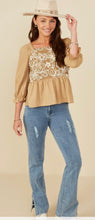 Load image into Gallery viewer, Taupe Floral Peplum Top
