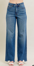 Load image into Gallery viewer, Judy Blues High Rise Tummy Control Chew Hem Jeans
