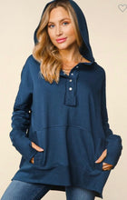 Load image into Gallery viewer, Teal Snap Button Pullover

