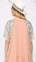 Load image into Gallery viewer, Peach Solid and Floral Print Top
